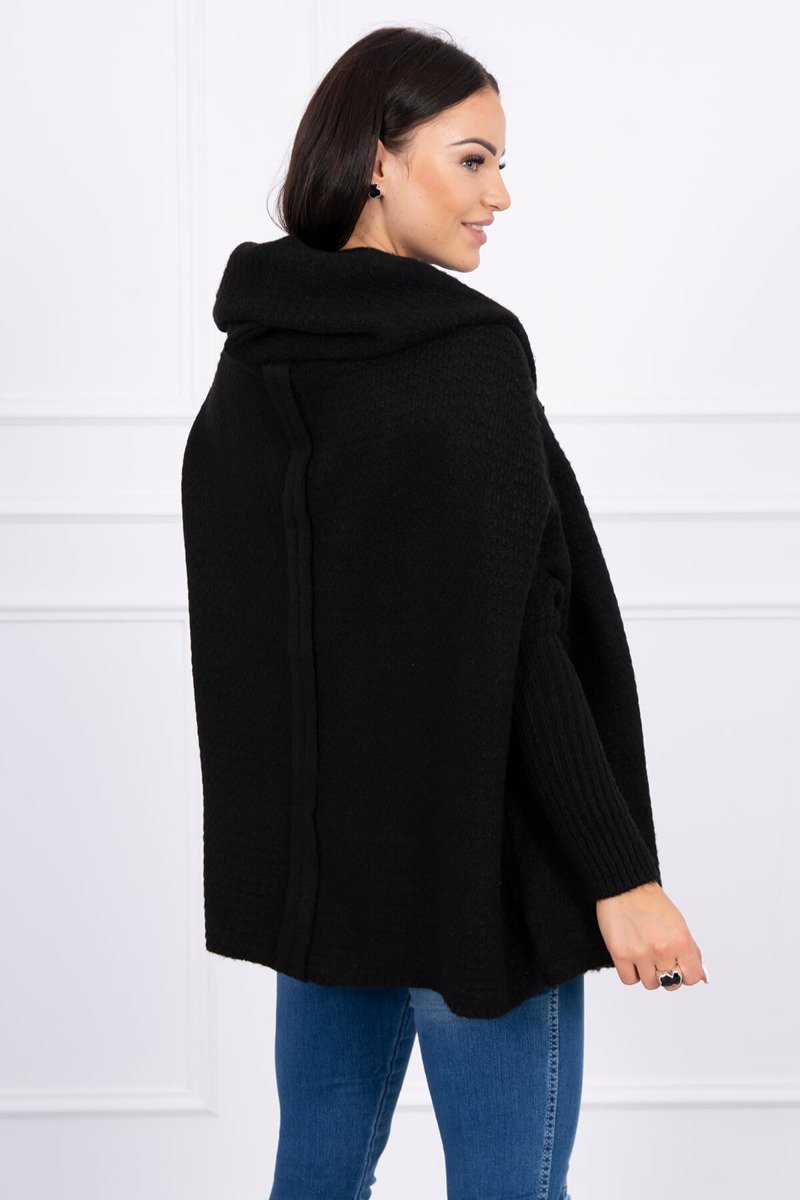 Oversize čierny pletený sveter bez zapínania
