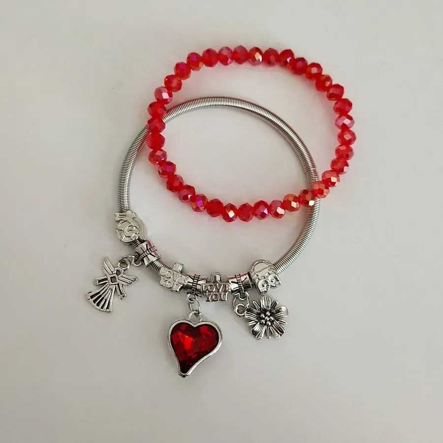 Set dvoch dámskych náramkov s príveskami Silver Heart