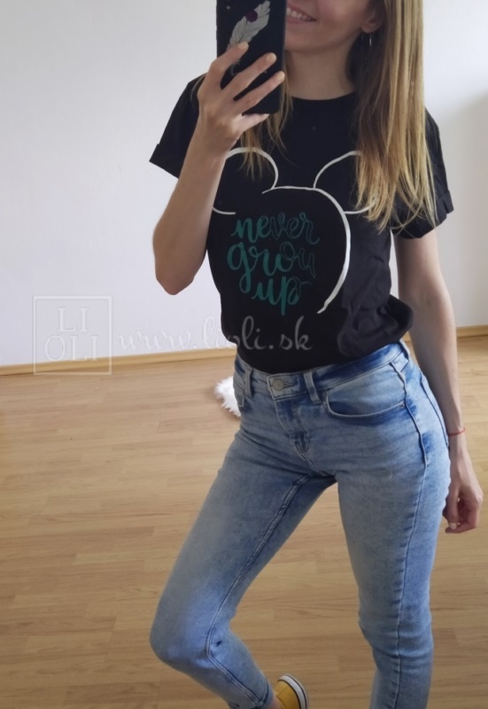Dámske čierne tričko s nápisom Never grow up