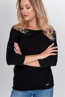 Dámske tričko CASUAL s lodičkovým výstrihom čierne