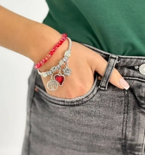 Set dvoch dámskych náramkov s príveskami Silver Heart