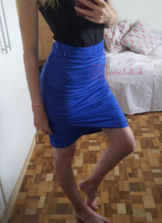 Elegantná sukňa s nariasením modrá
